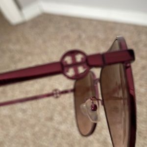 Brand New Torch Burch Aviator sunglasses